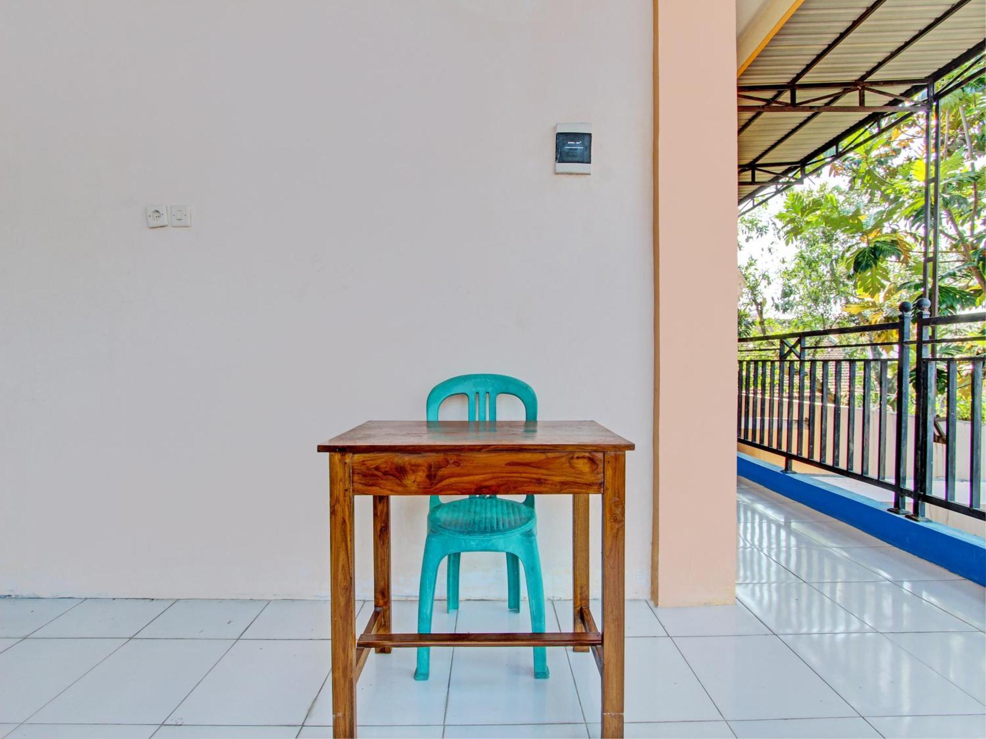 Spot On 93020 Rumah Singgah Ganjuran Bantul Exterior photo